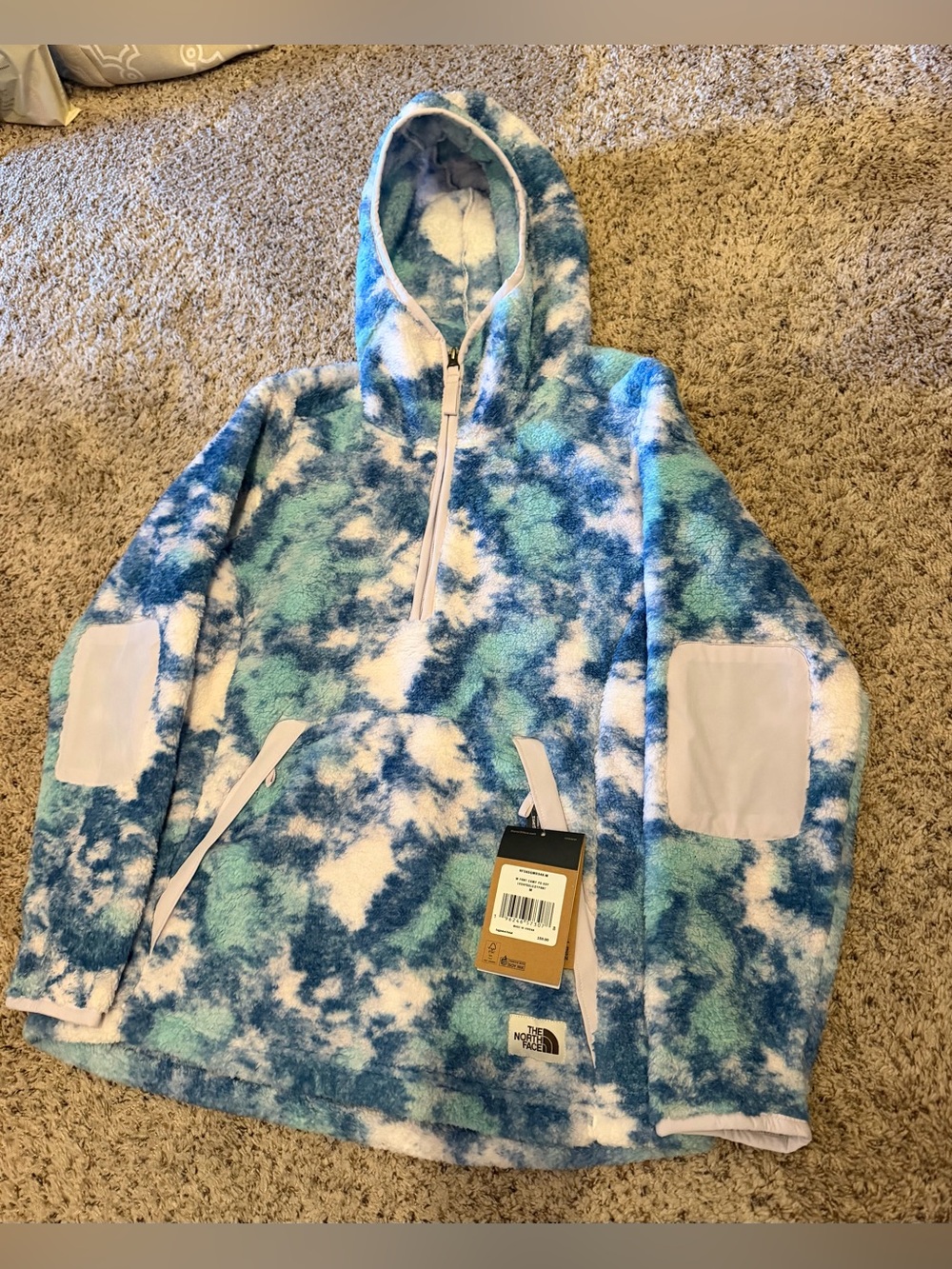 The North Face Campshire fleece. Size M. NWT!!